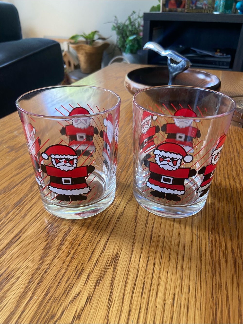 Vintage Holiday Santa Glass rock Tumbler - set of 2